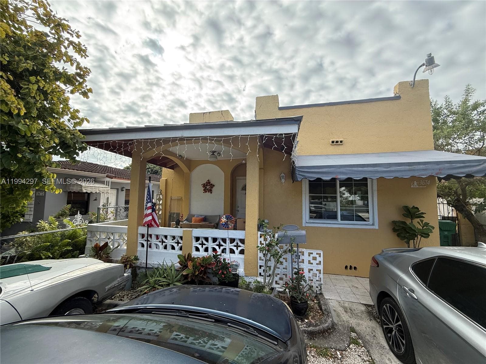 3674 SW 25th St, Miami FL 33133 — 1
