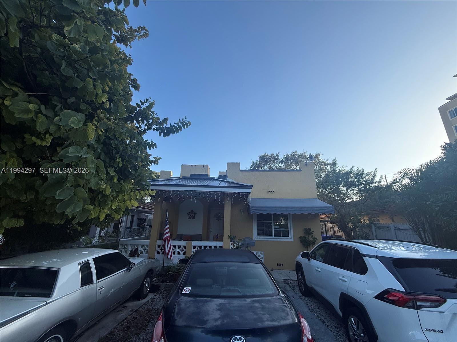 3674 SW 25th St, Miami FL 33133 — 4