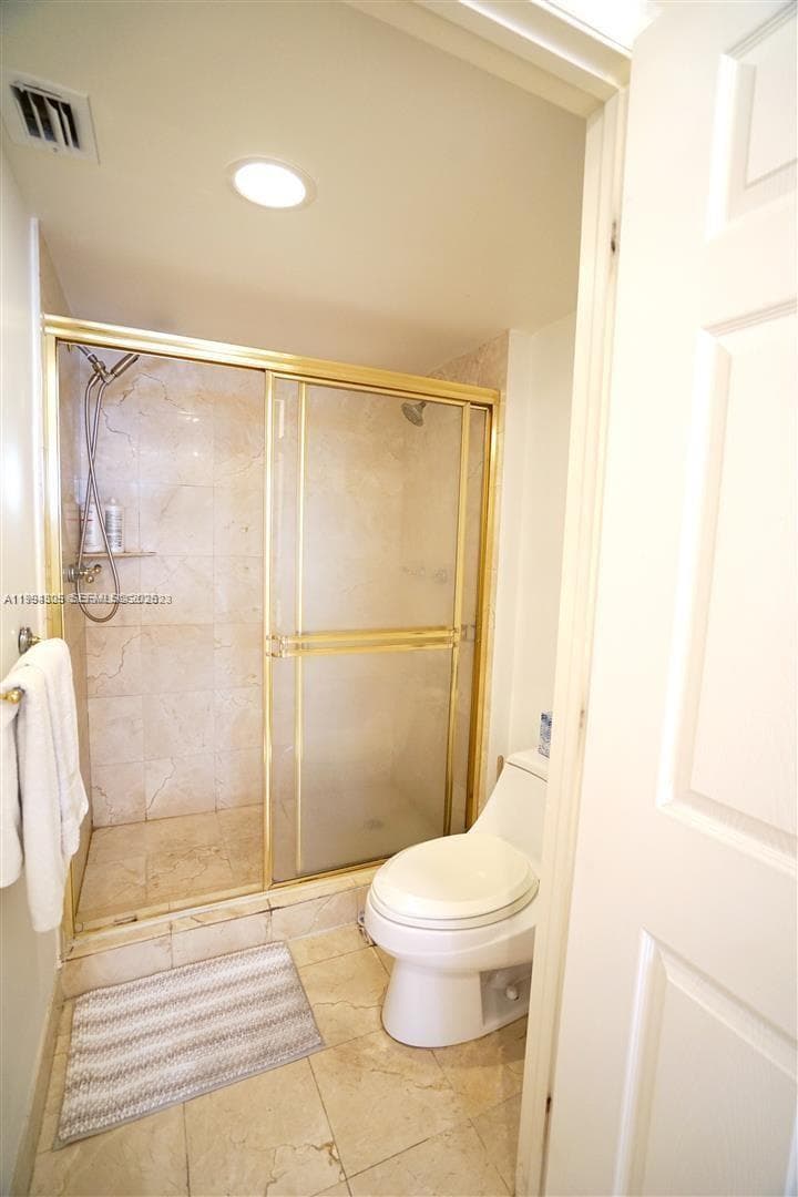 16711 Collins Ave # 601, Sunny Isles Beach FL 33160 — 10