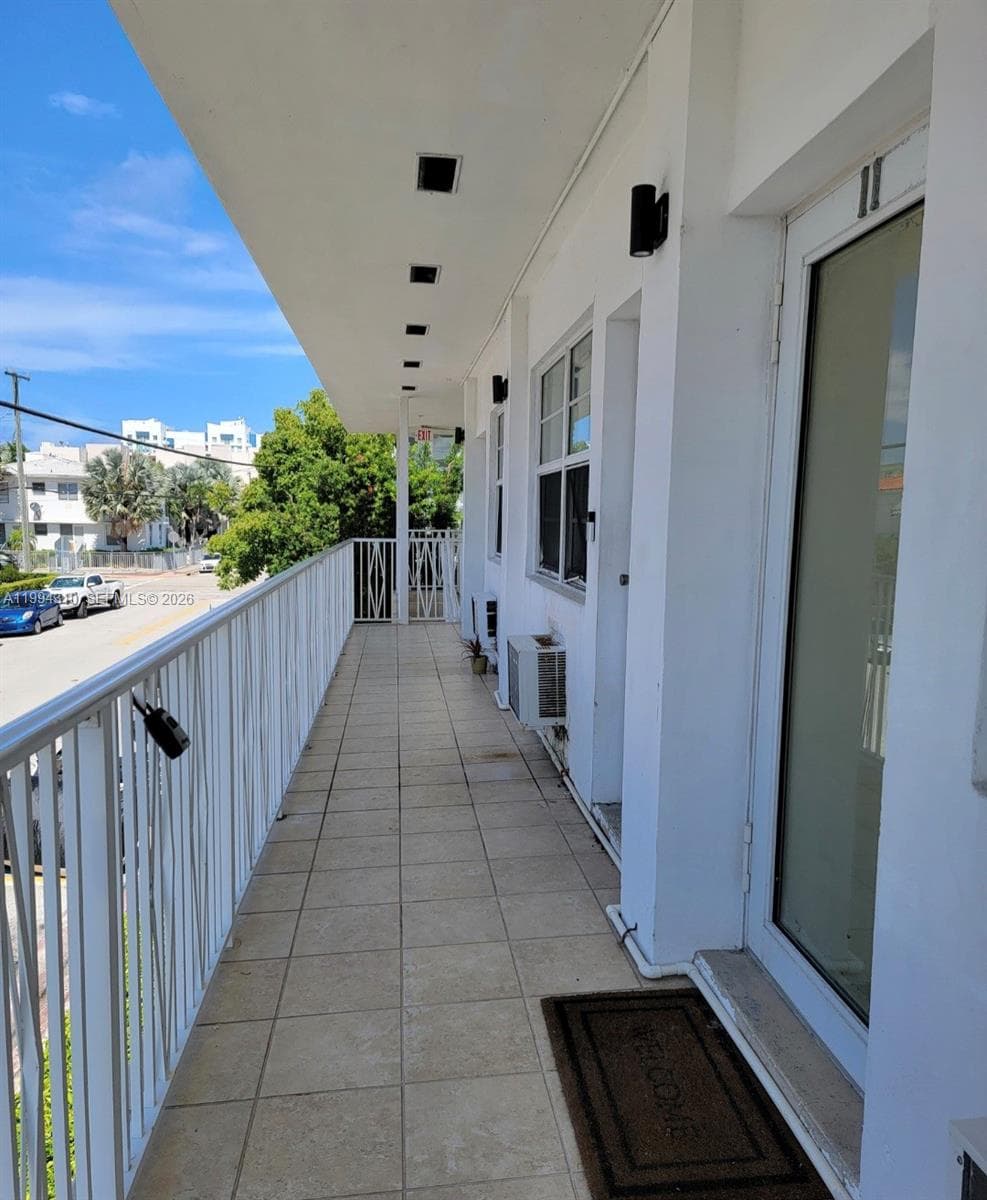 620 76th St # 11, Miami Beach FL 33141 — 1