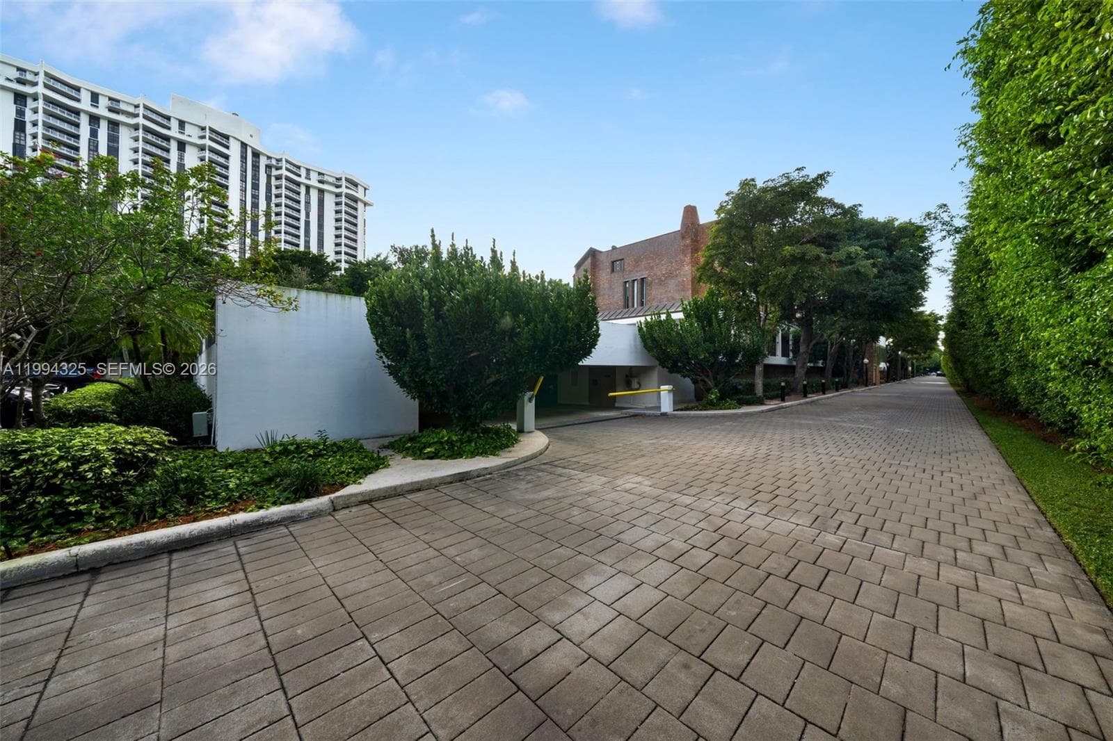 1000 Quayside Ter # 707, Miami FL 33138 — 26