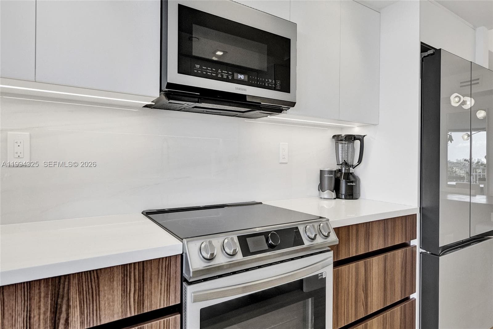 1000 Quayside Ter # 707, Miami FL 33138 — 9