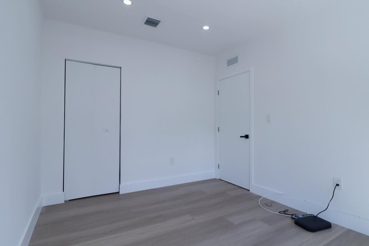 3040 NW 13th Avenue # 1, Miami FL 33142 — 16