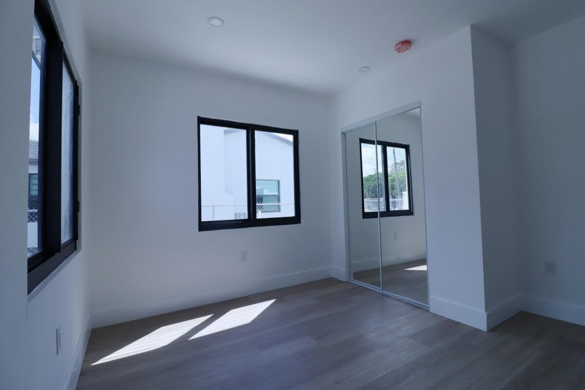 3040 NW 13th Avenue # 1, Miami FL 33142 — 12