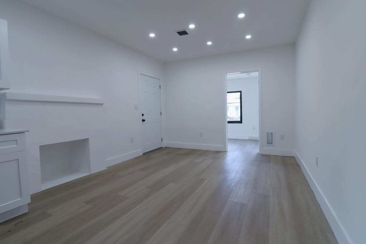 3040 NW 13th Avenue # 1, Miami FL 33142 — 7