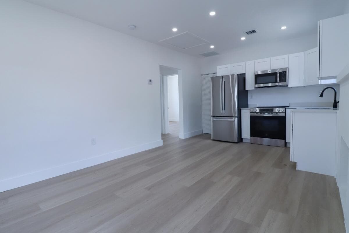 3040 NW 13th Avenue # 1, Miami FL 33142 — 3