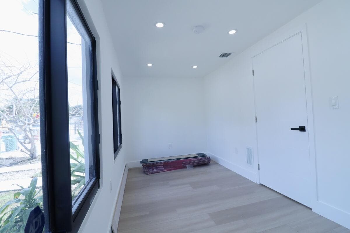3040 NW 13th Avenue # 1, Miami FL 33142 — 9