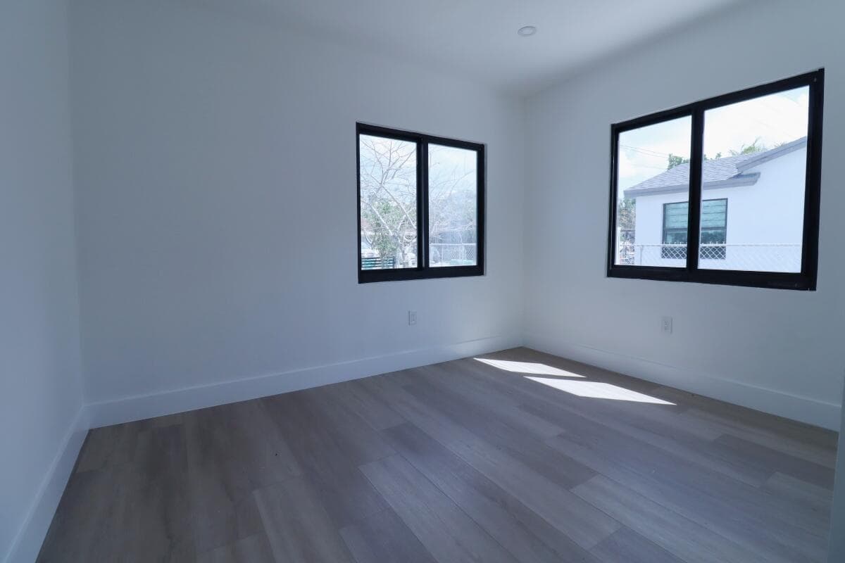 3040 NW 13th Avenue # 1, Miami FL 33142 — 11