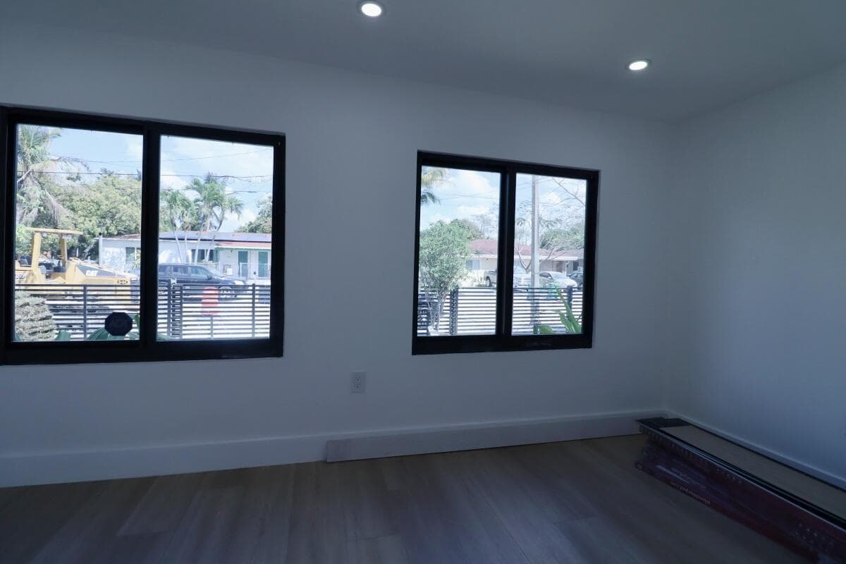 3040 NW 13th Avenue # 1, Miami FL 33142 — 8