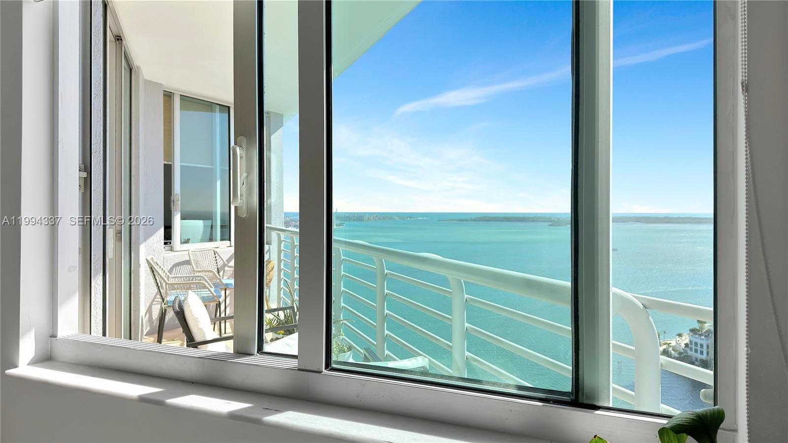 335 S Biscayne Blvd # 2905, Miami FL 33131 — 14