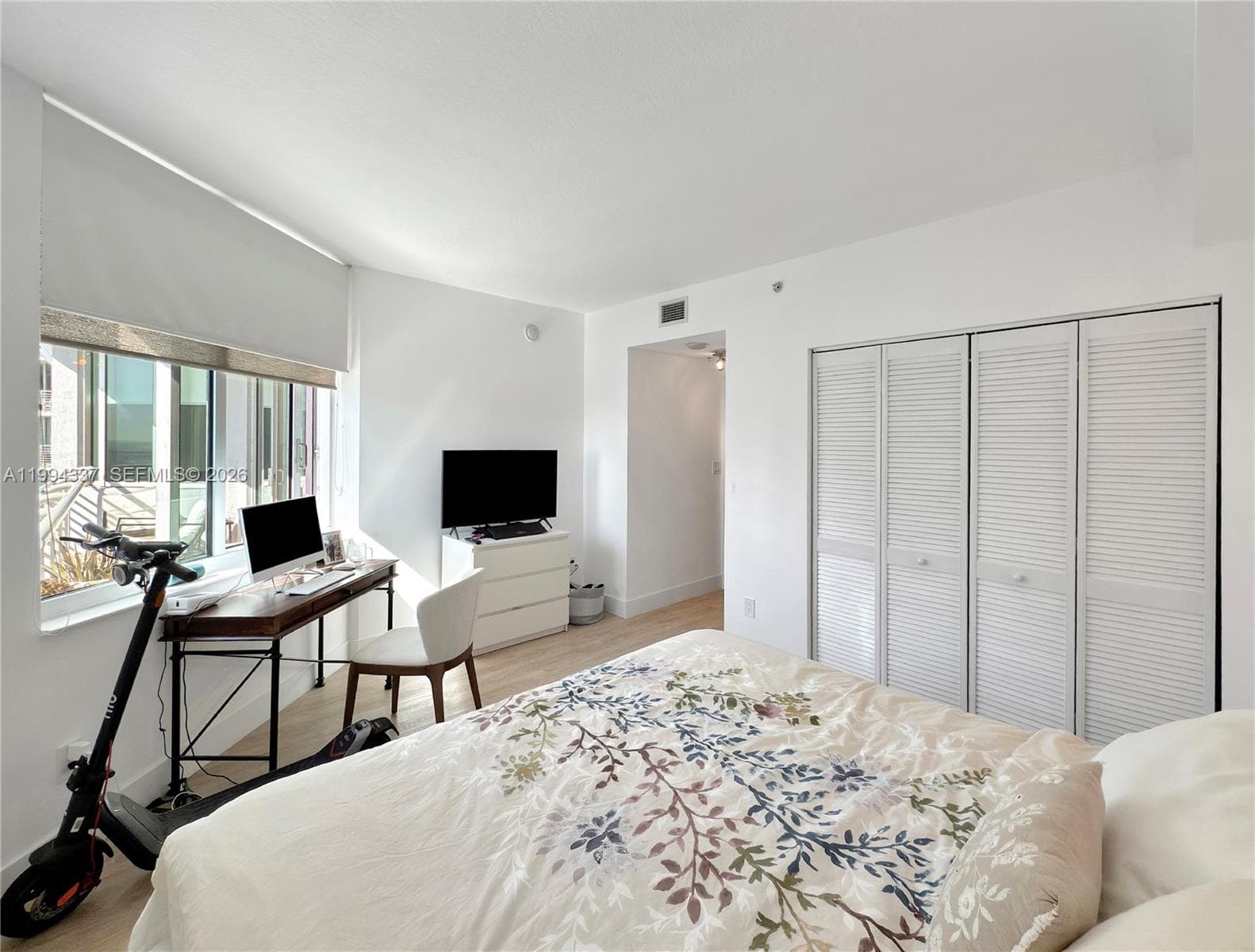 335 S Biscayne Blvd # 2905, Miami FL 33131 — 18