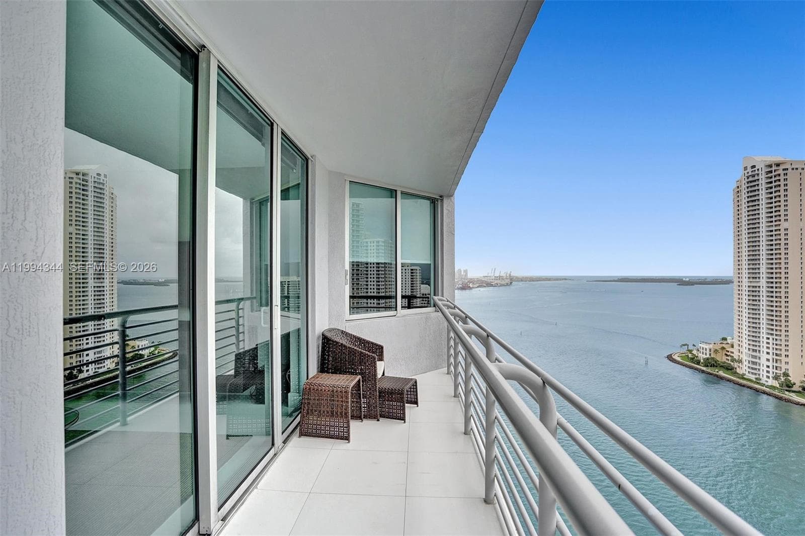 325 S Biscayne Blvd # 2519, Miami FL 33131 — 27