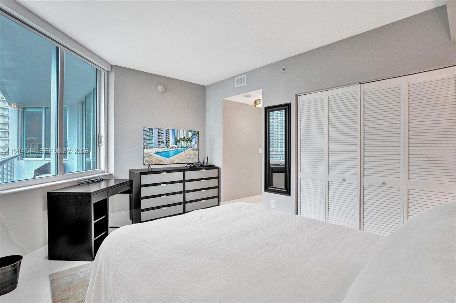 325 S Biscayne Blvd # 2519, Miami FL 33131 — 12