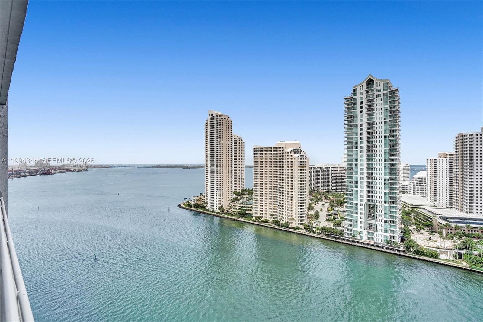 325 S Biscayne Blvd # 2519, Miami FL 33131 — 28