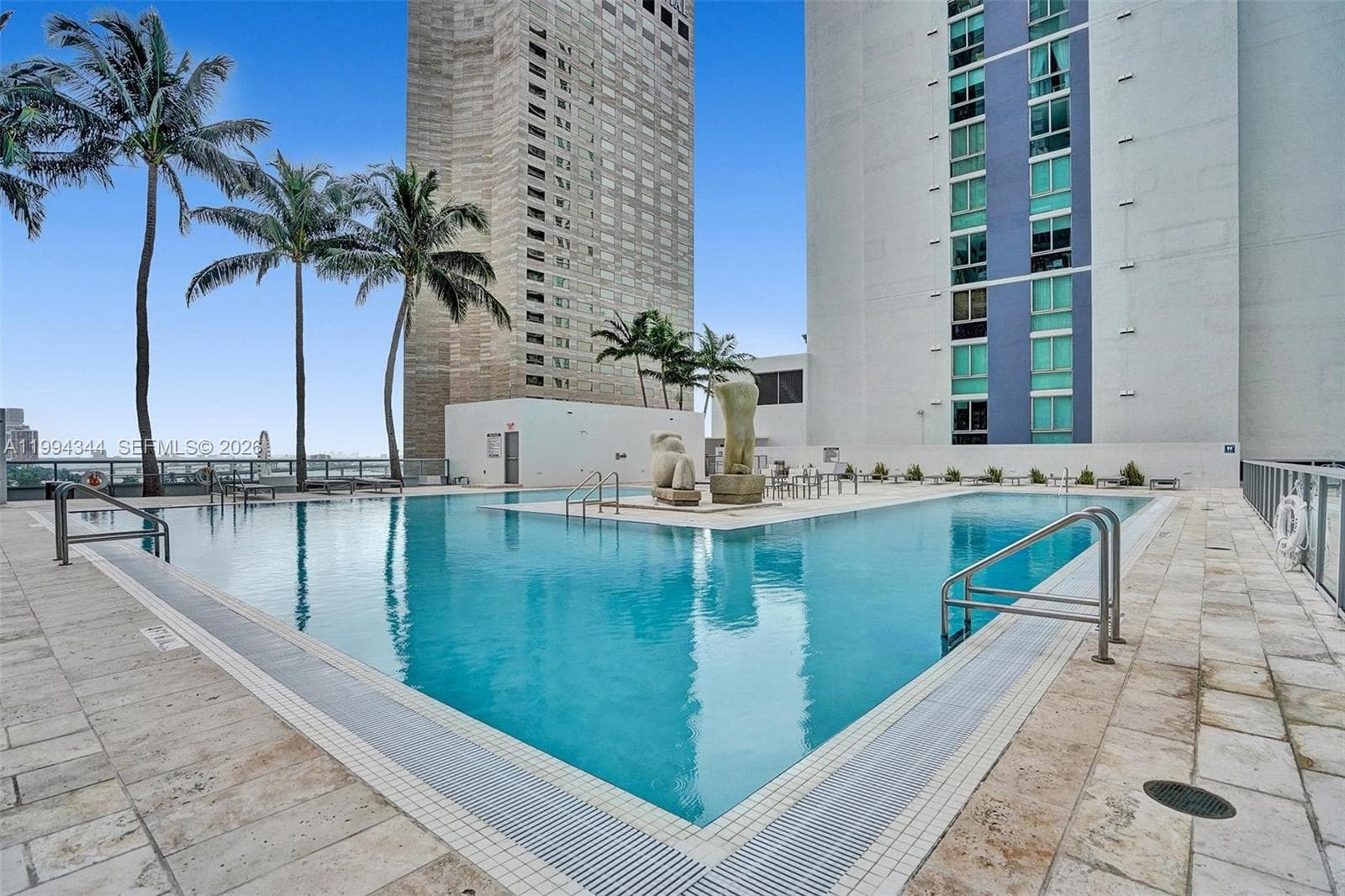 325 S Biscayne Blvd # 2519, Miami FL 33131 — 33