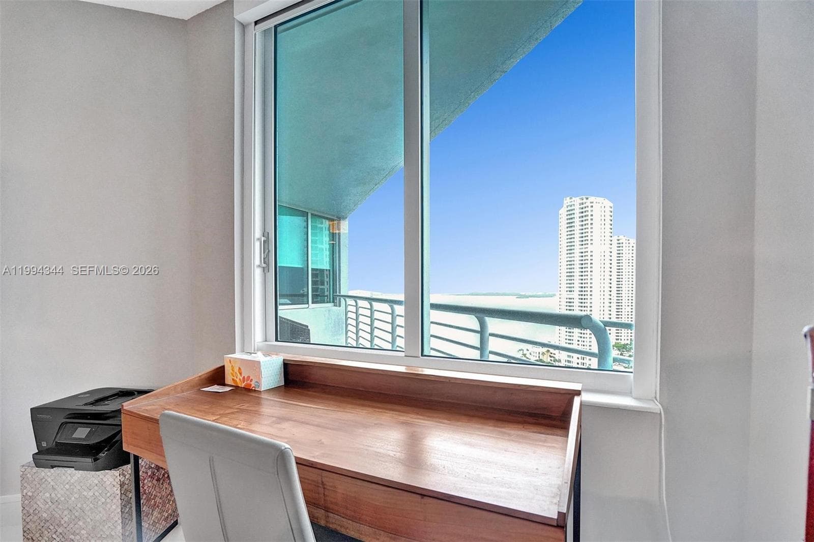 325 S Biscayne Blvd # 2519, Miami FL 33131 — 18