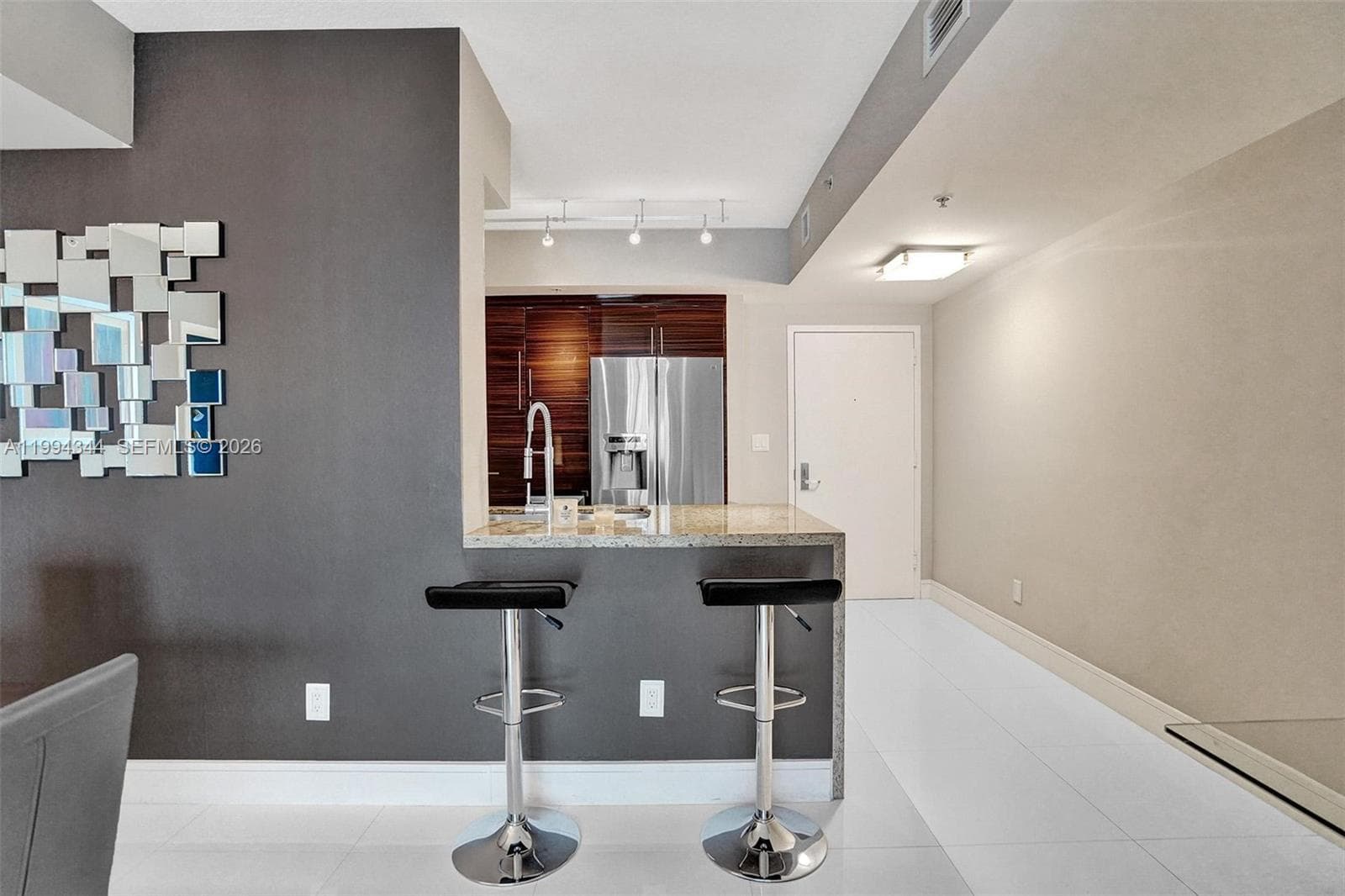 325 S Biscayne Blvd # 2519, Miami FL 33131 — 21