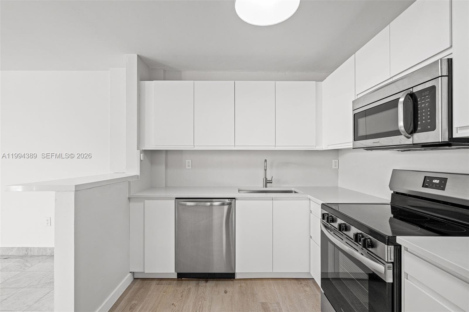 5845 Collins Ave # 101, Miami Beach FL 33140 — 17
