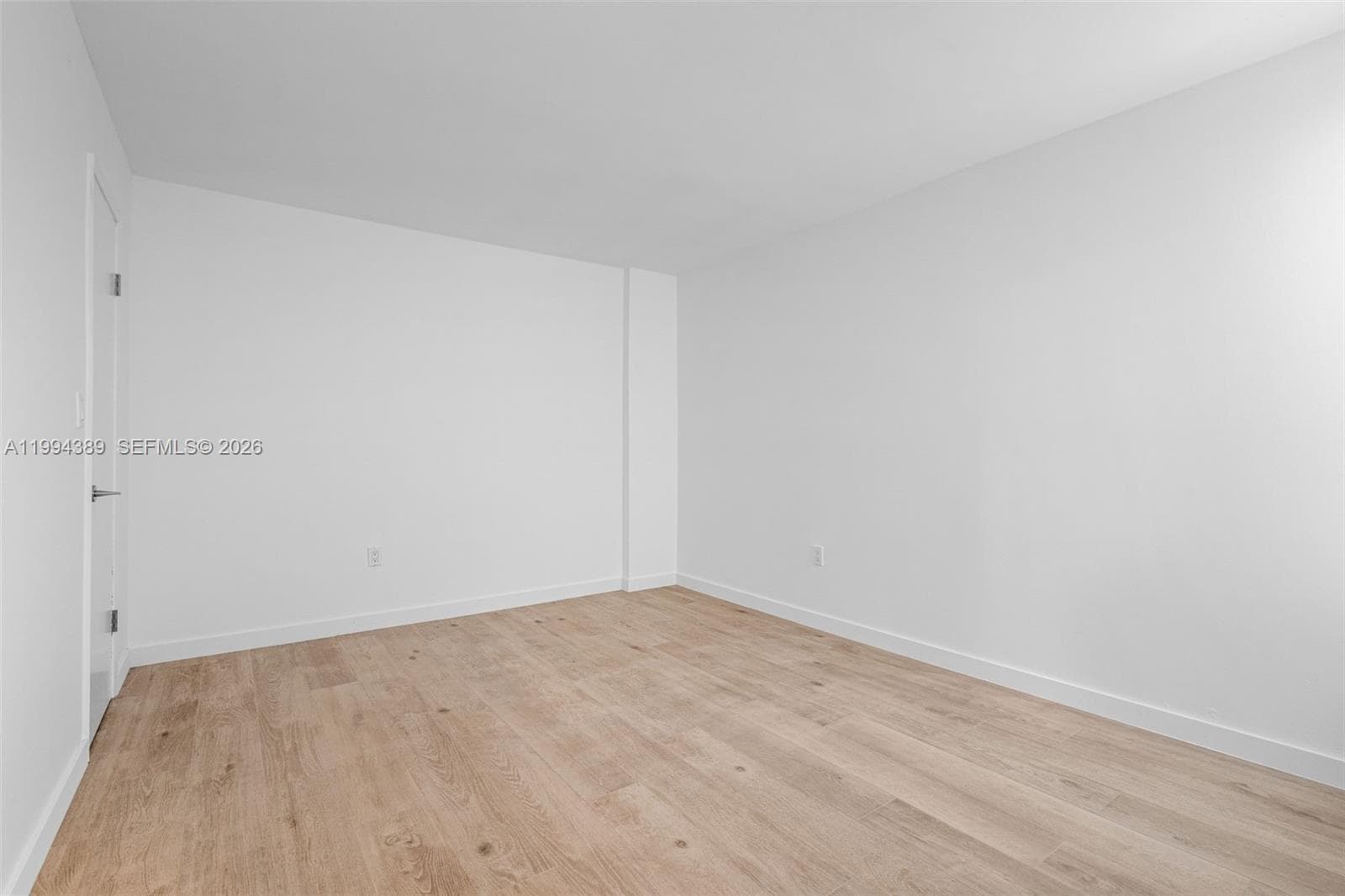 5845 Collins Ave # 101, Miami Beach FL 33140 — 30
