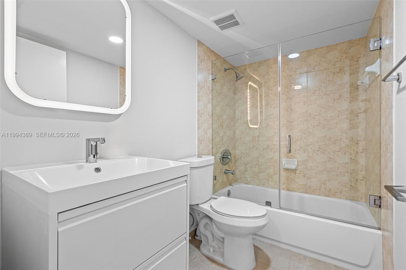5845 Collins Ave # 101, Miami Beach FL 33140 — 33