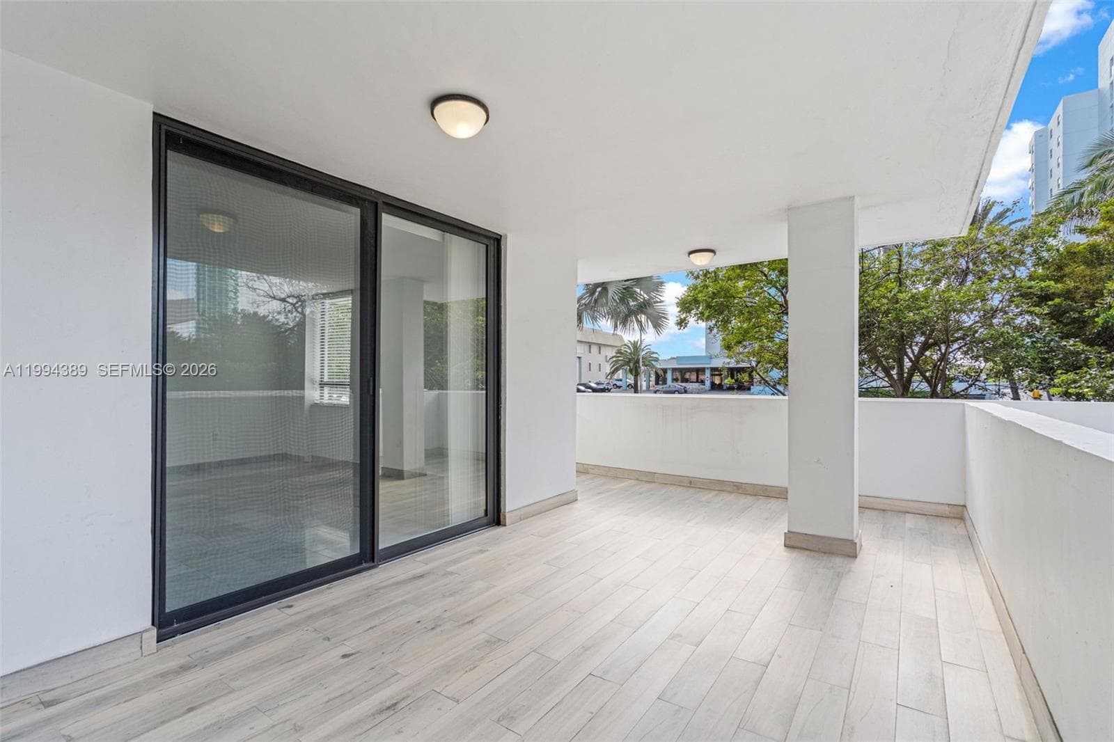 5845 Collins Ave # 101, Miami Beach FL 33140 — 37