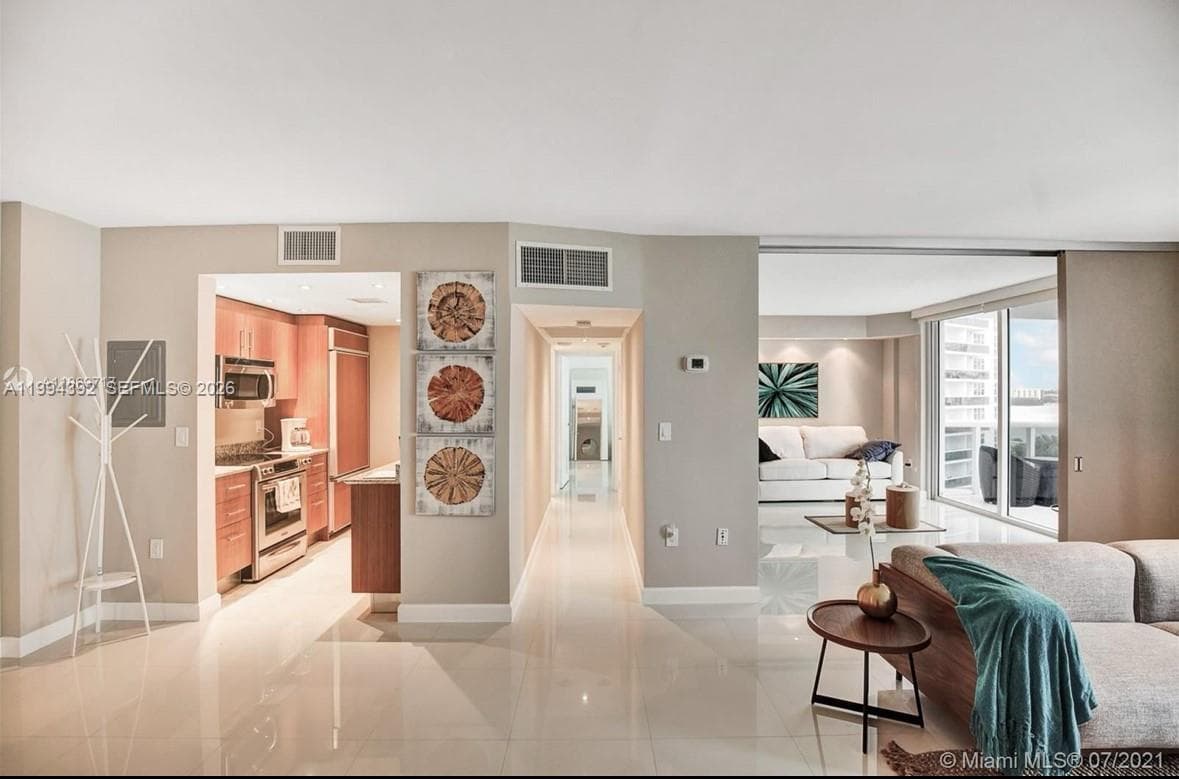10275 Collins Ave # 806, Bal Harbour FL 33154 — 16