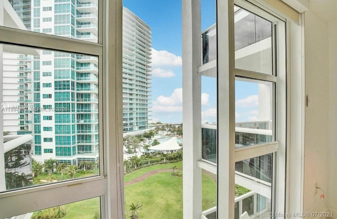 10275 Collins Ave # 806, Bal Harbour FL 33154 — 21