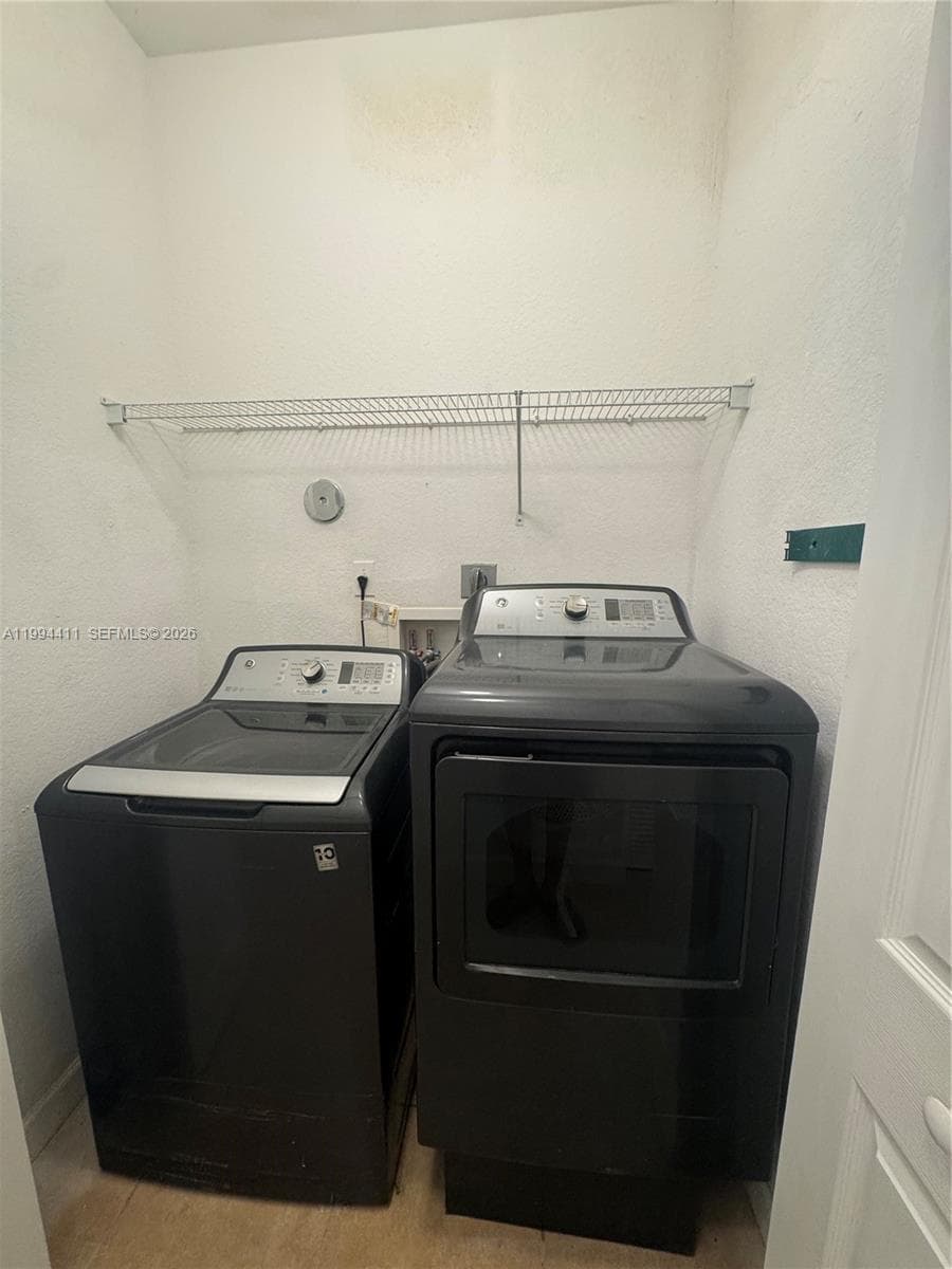 22569 SW 89th Pl, Cutler Bay FL 33190 — 24
