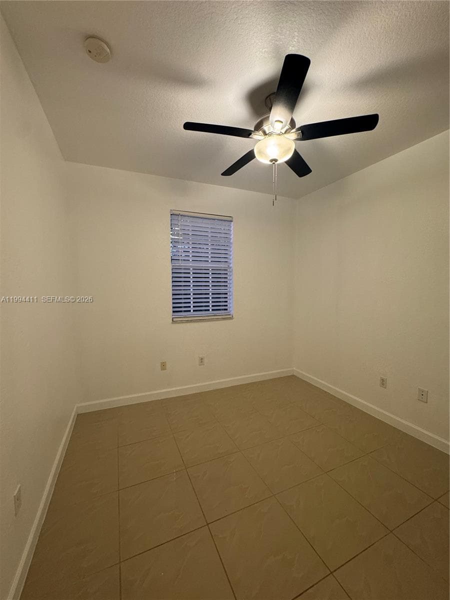 22569 SW 89th Pl, Cutler Bay FL 33190 — 37