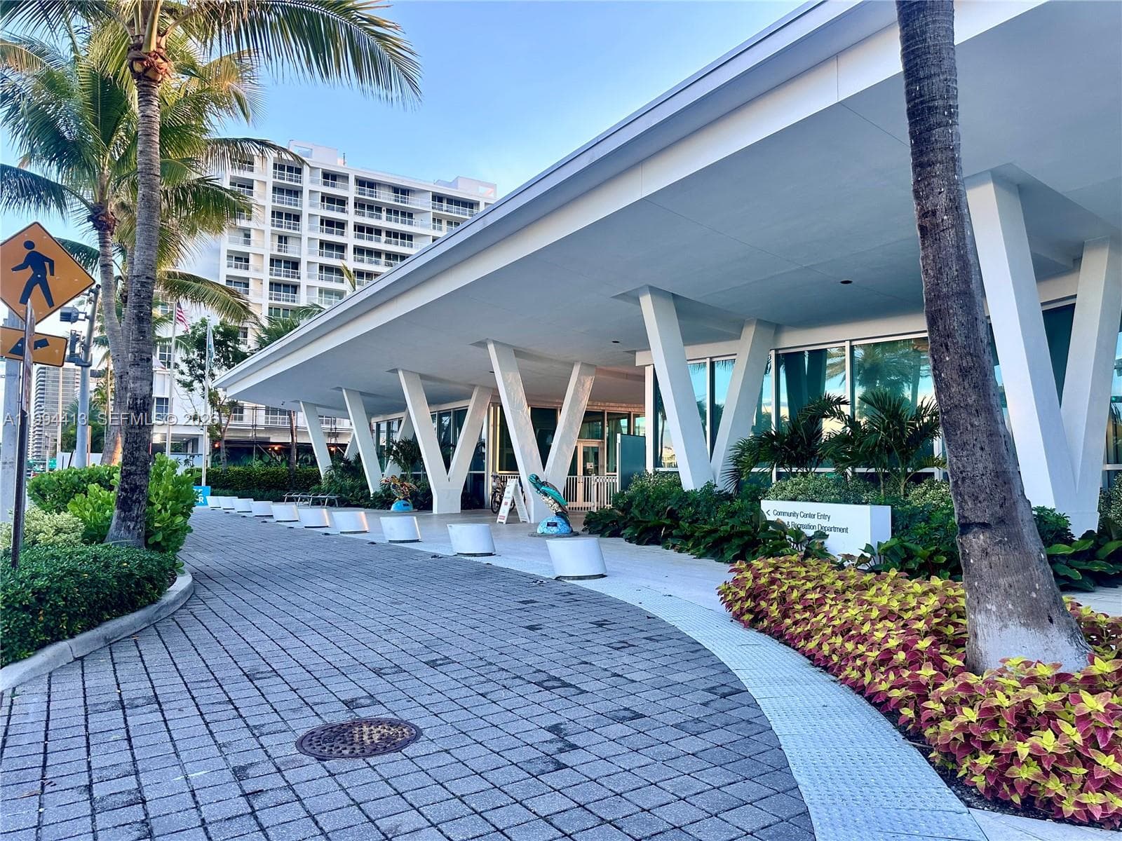 9225 Collins Ave # 1111, Surfside FL 33154 — 47