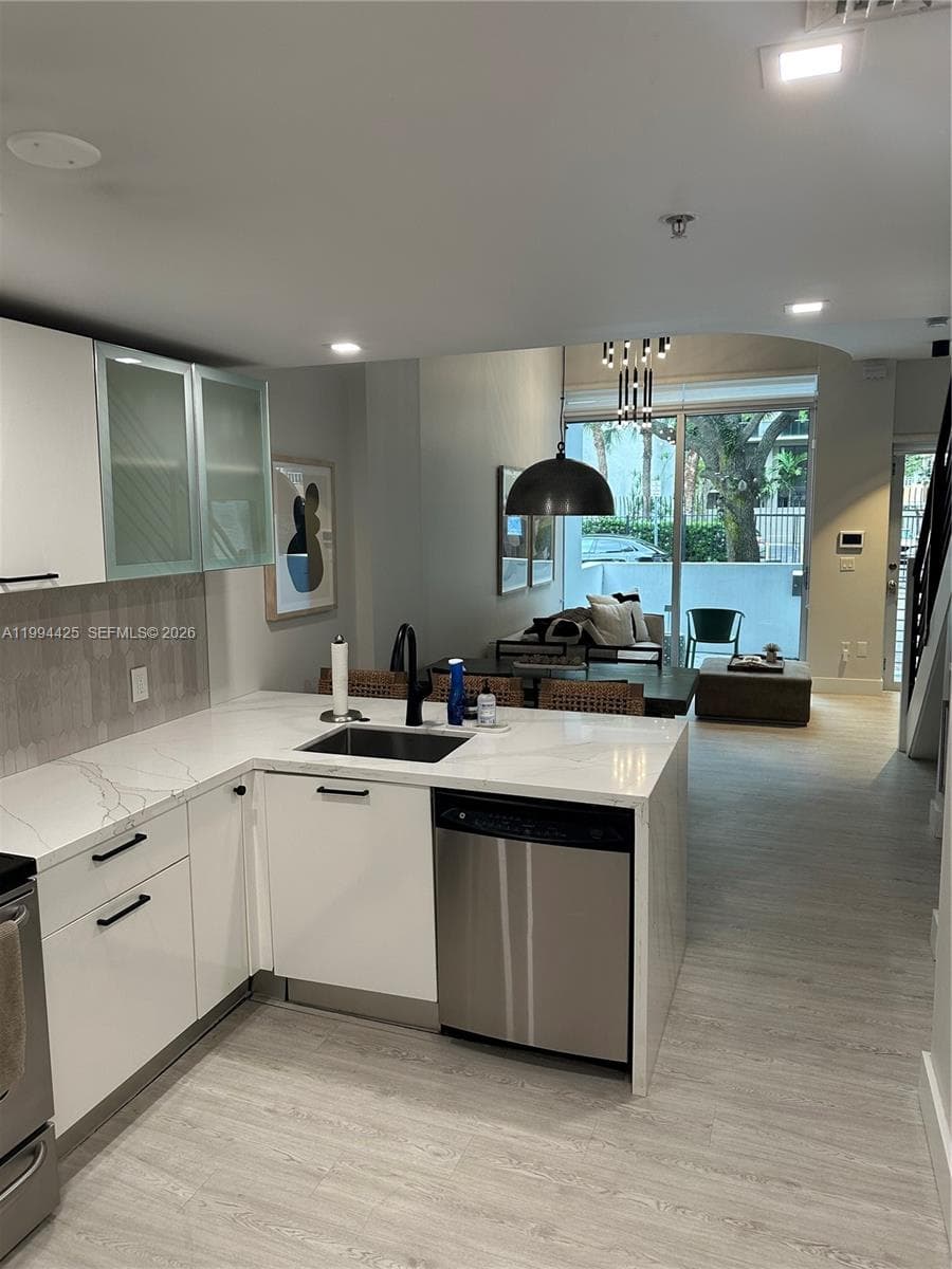 3339 Virginia St # 127, Miami FL 33133 — 9