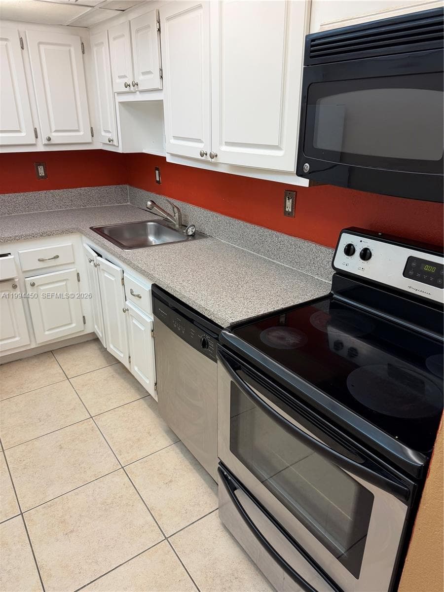 1805 Sans Souci Blvd # 413, North Miami FL 33181 — 4