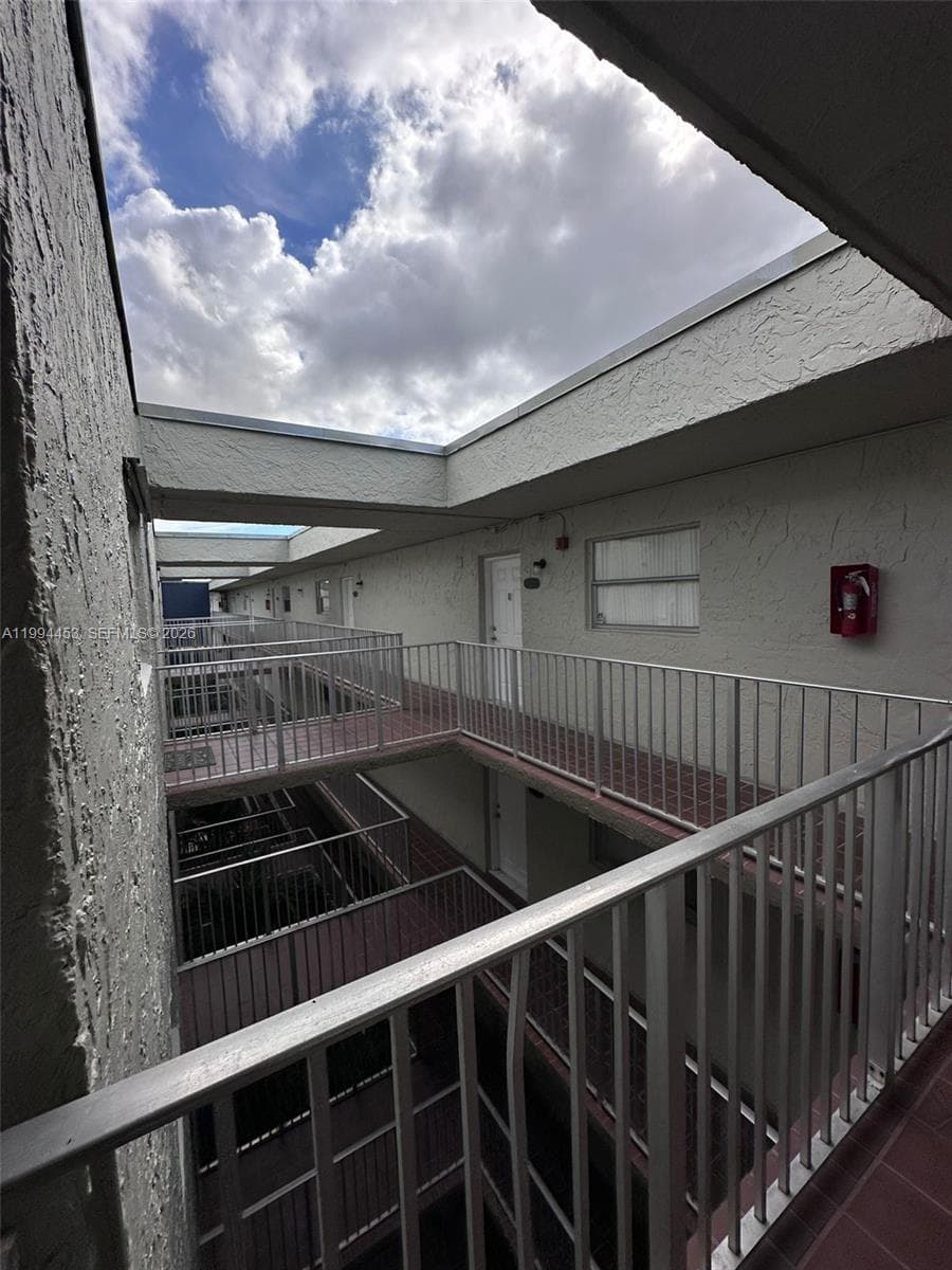 10000 NW 80th Ct # 2521, Hialeah Gardens FL 33016 — 21
