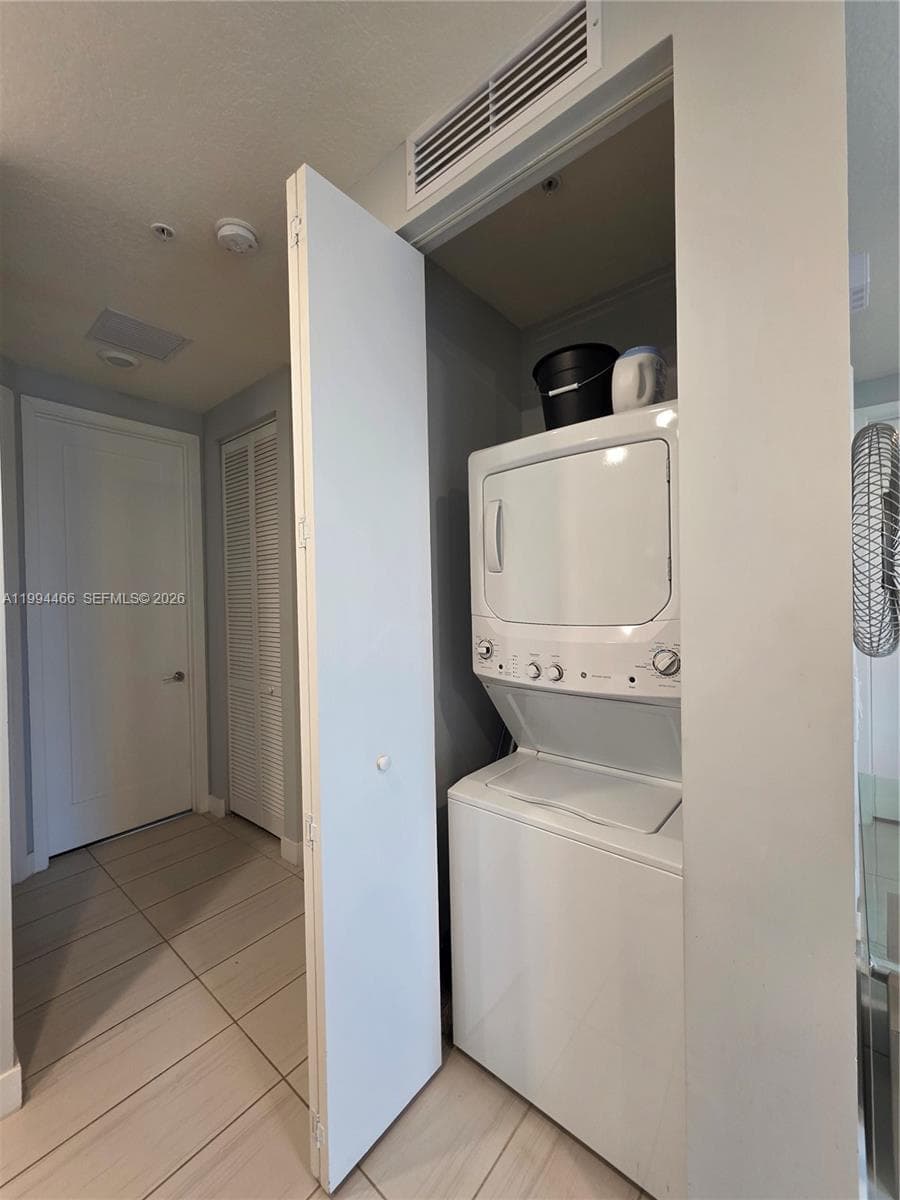 Landmark At Doral Condo N, Doral, FL — 17