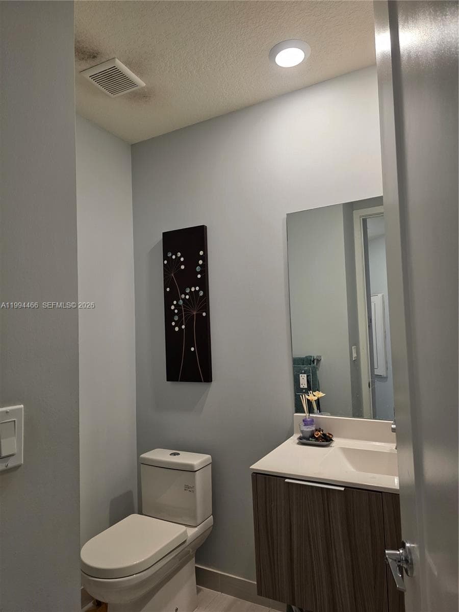 Landmark At Doral Condo N, Doral, FL — 24