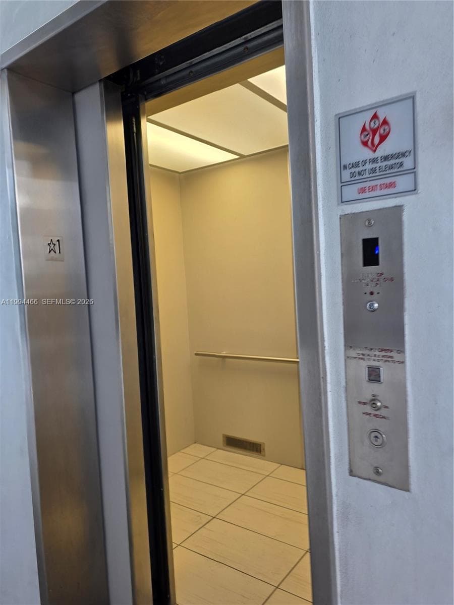 Landmark At Doral Condo N, Doral, FL — 30