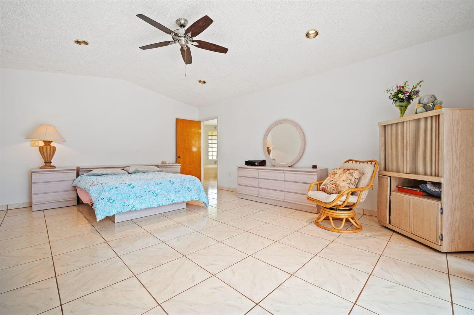 19340 SW 190th Street, Miami FL 33187 — 23