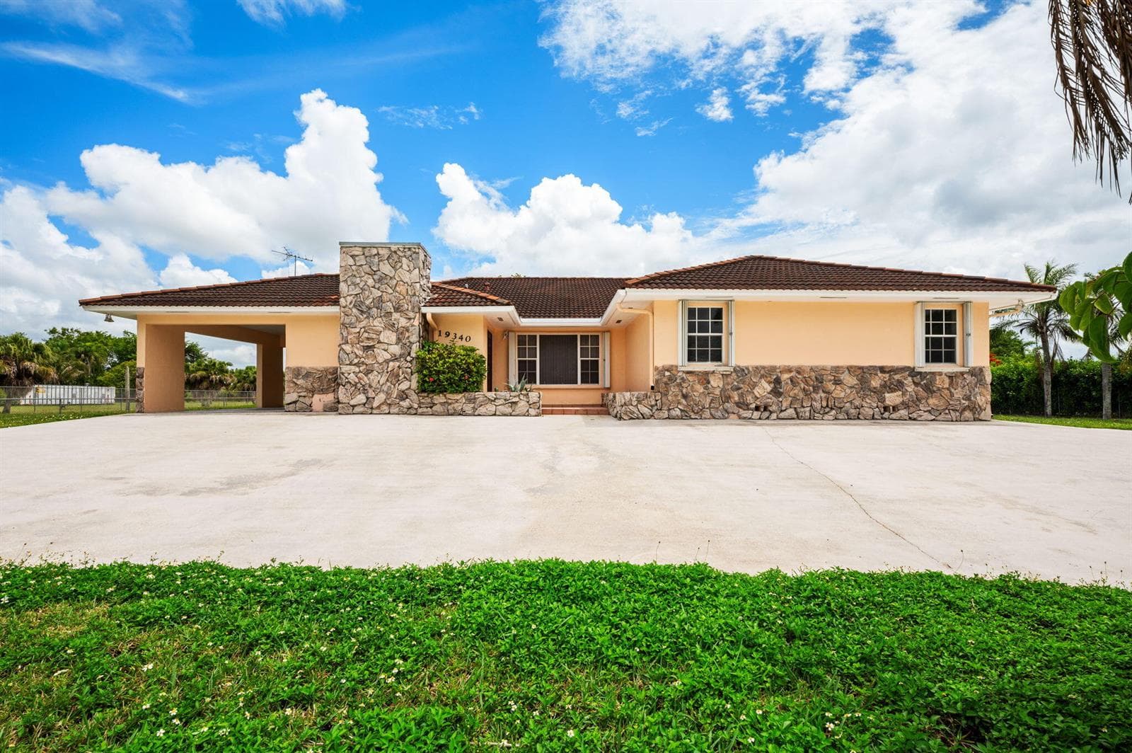 19340 SW 190th Street, Miami FL 33187 — 6