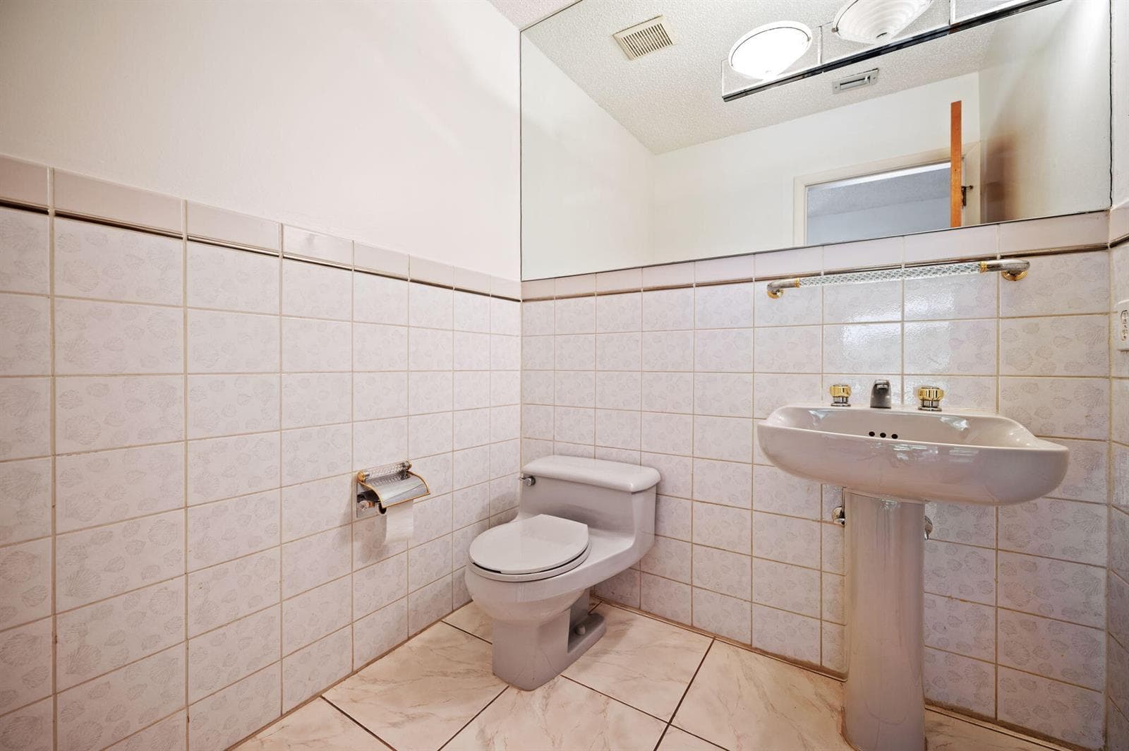 19340 SW 190th Street, Miami FL 33187 — 22