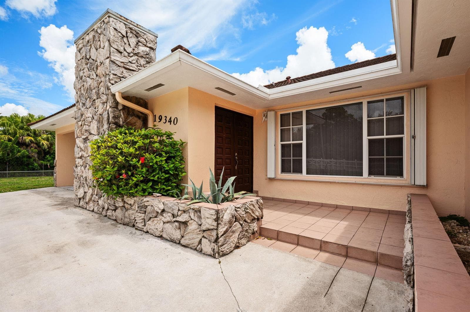 19340 SW 190th Street, Miami FL 33187 — 7