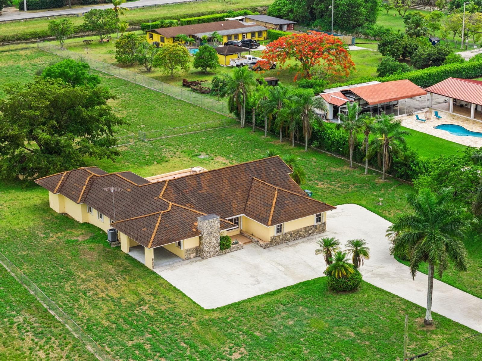 19340 SW 190th Street, Miami FL 33187 — 3