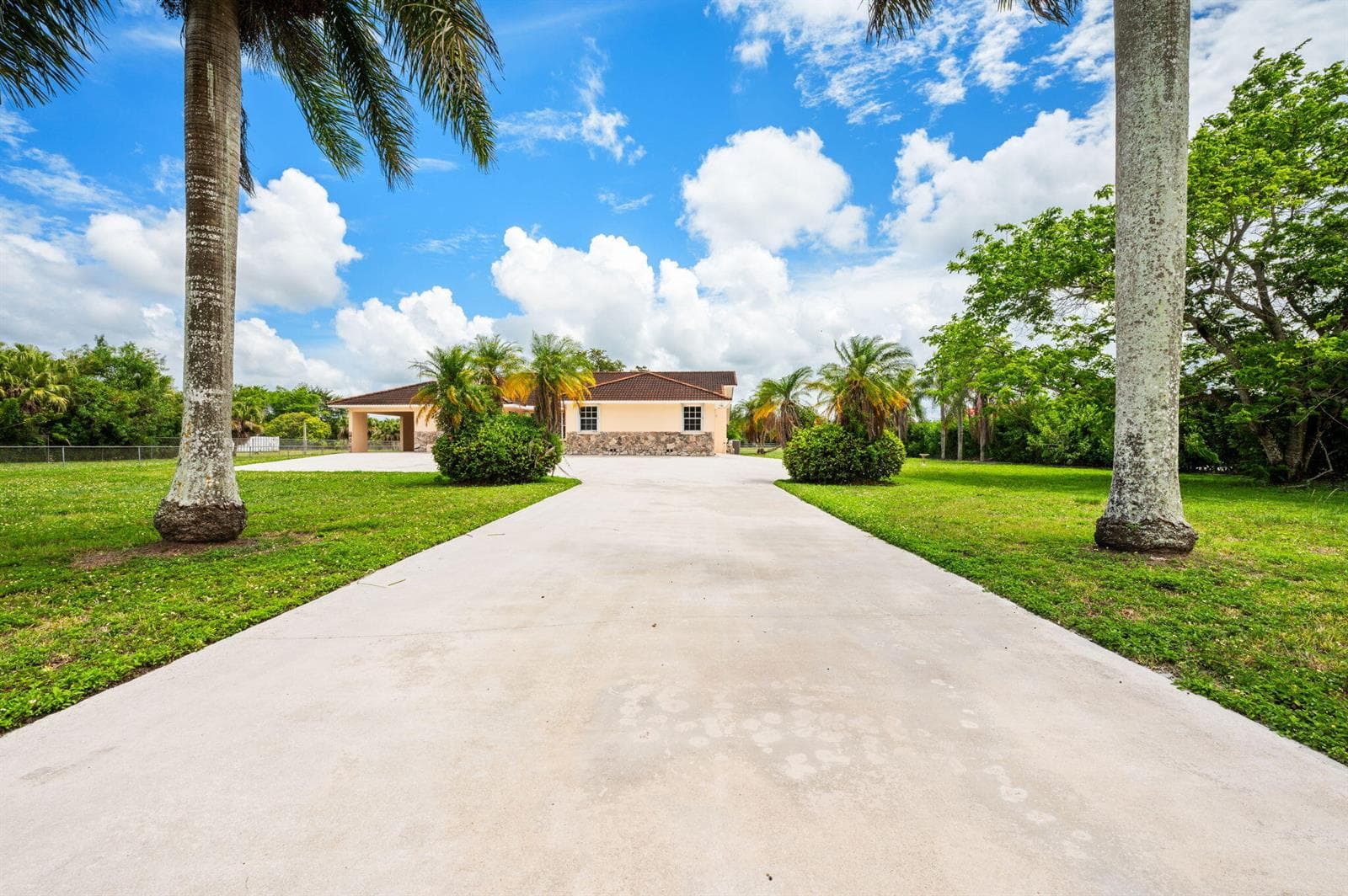 19340 SW 190th Street, Miami FL 33187 — 5
