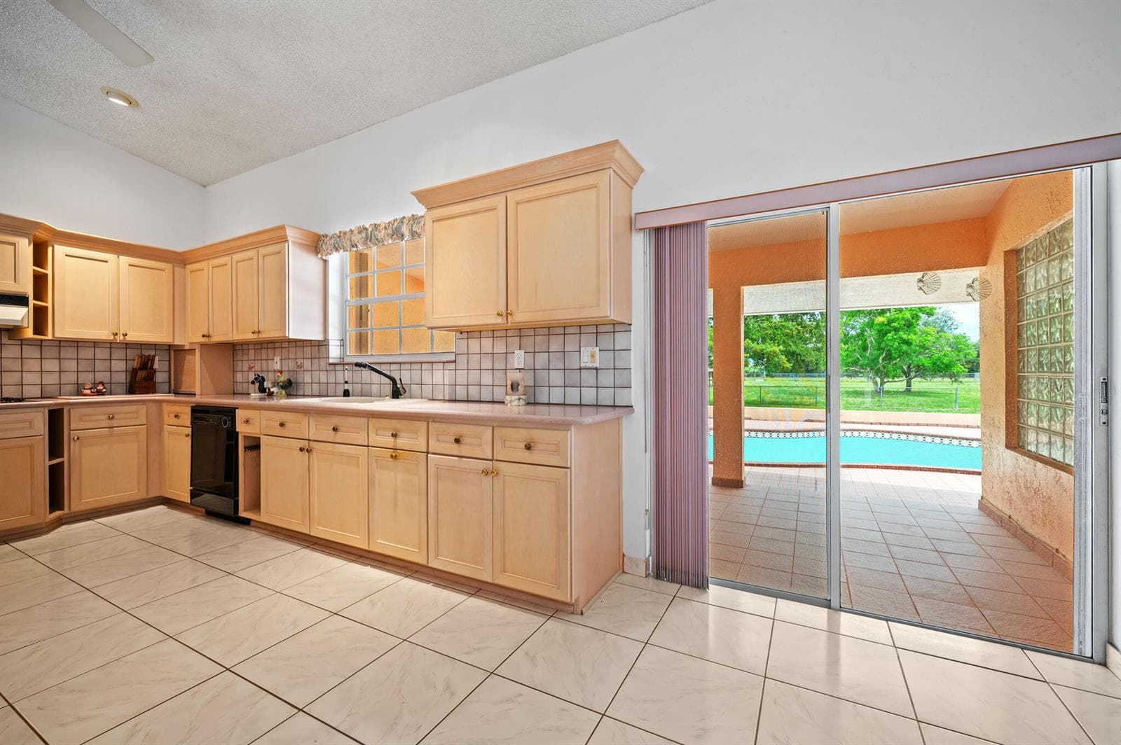 19340 SW 190th Street, Miami FL 33187 — 18