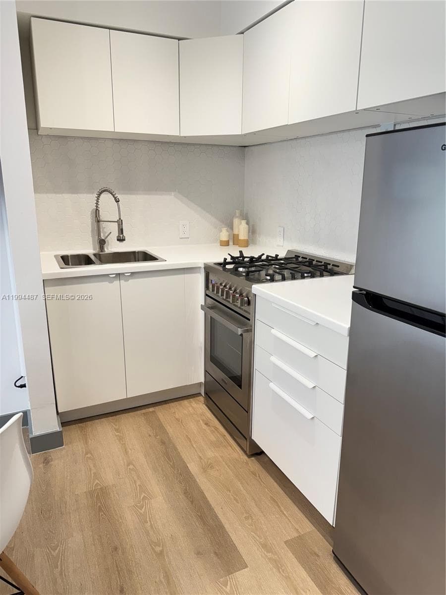 1320 Drexel Ave # 302, Miami Beach FL 33139 — 6
