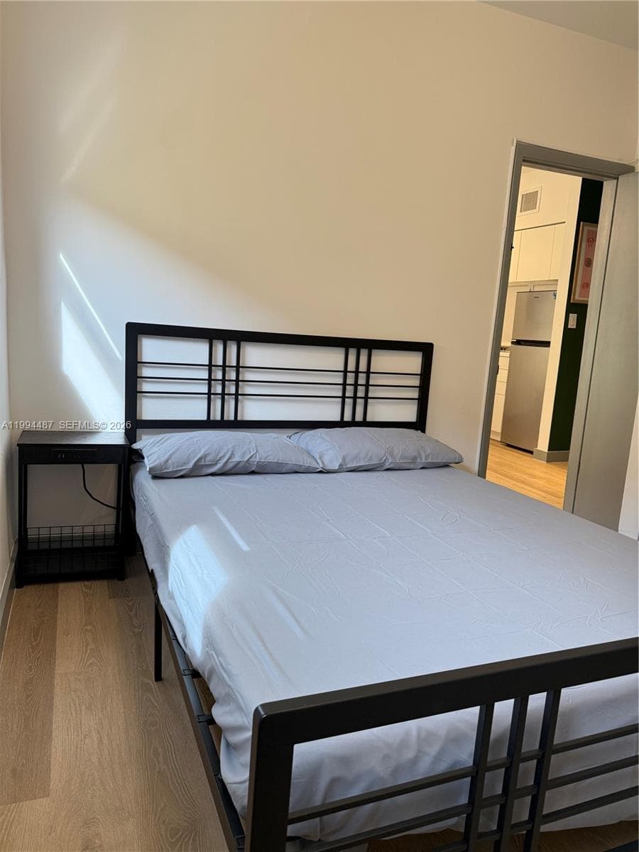 1320 Drexel Ave # 302, Miami Beach FL 33139 — 17