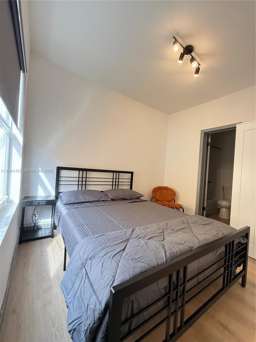 1320 Drexel Ave # 302, Miami Beach FL 33139 — 12