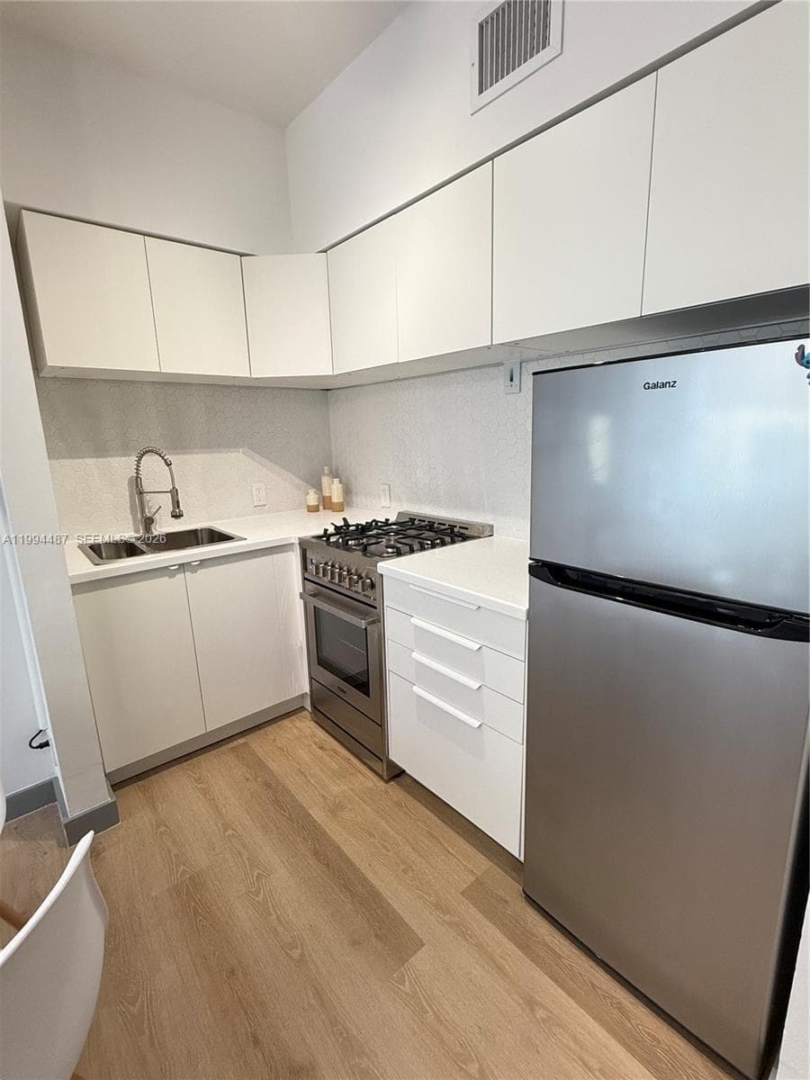 1320 Drexel Ave # 302, Miami Beach FL 33139 — 5