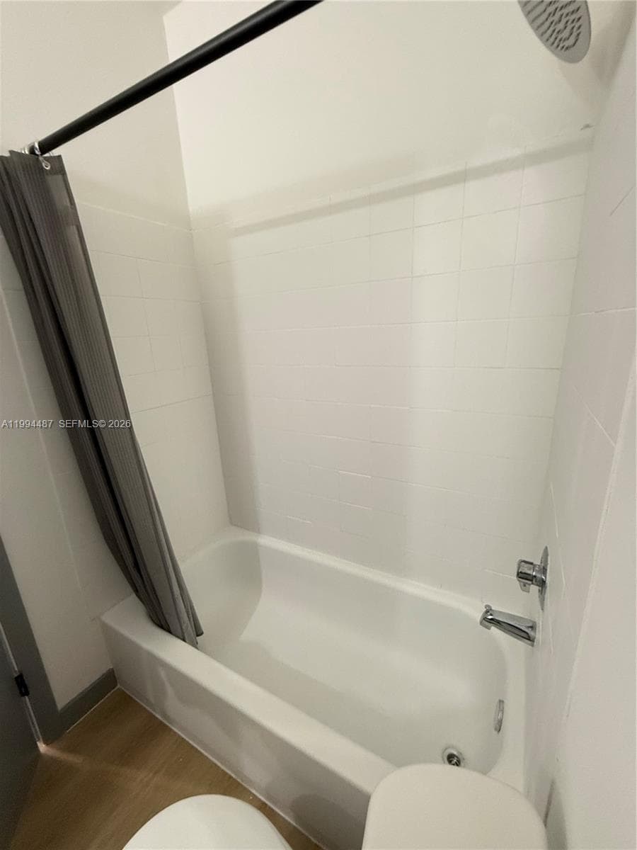 1320 Drexel Ave # 302, Miami Beach FL 33139 — 15