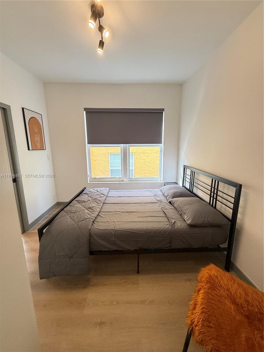 1320 Drexel Ave # 302, Miami Beach FL 33139 — 11