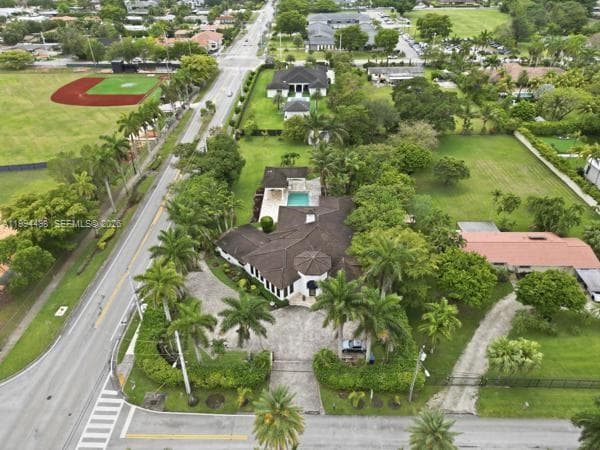 6200 SW 97th Ave, Miami FL 33173 — 6